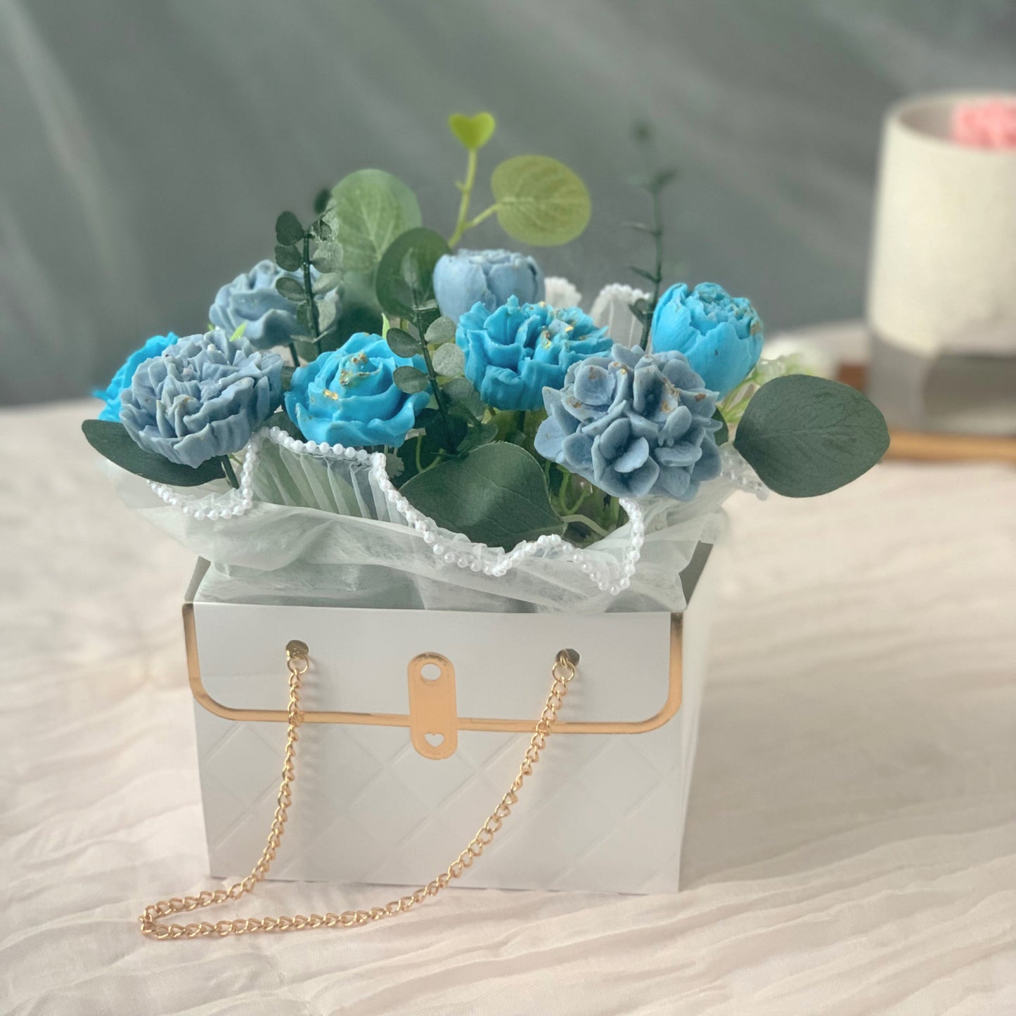 Luxury Wax Melts Flower Bouquet In The Box Happy Birthday Gift For Auntie Present For Her Romantic Gift Ideas Fake Flower Arrangement Gifts