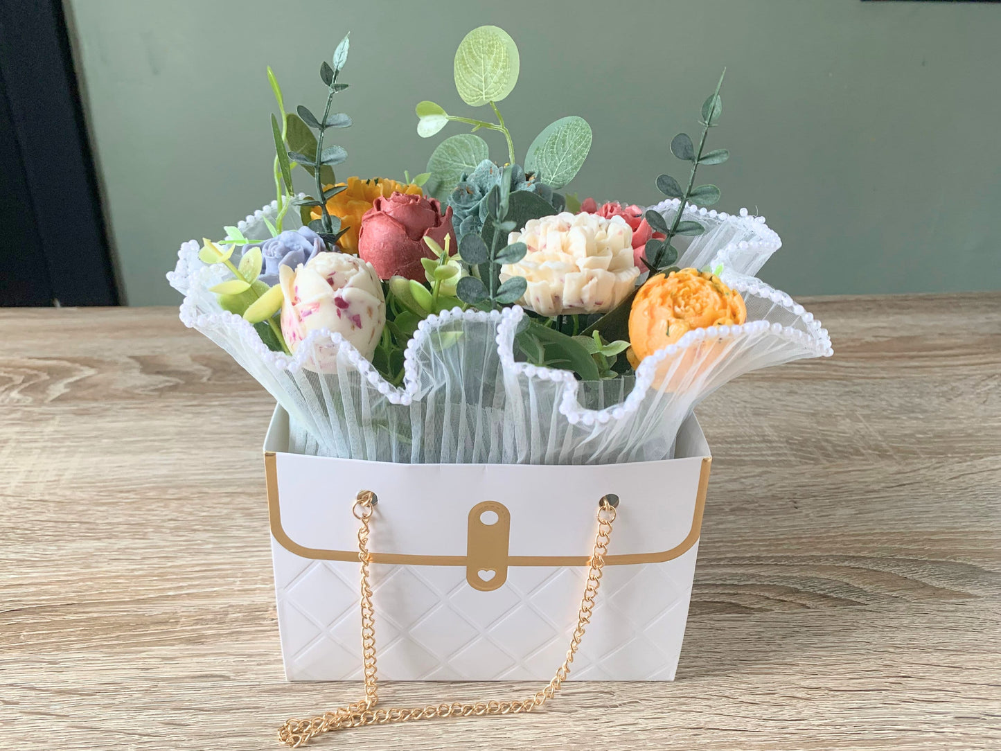 Luxury Wax Melts Flower Bouquet In The Box Happy Birthday Gift For Auntie Present For Her Romantic Gift Ideas Fake Flower Arrangement Gifts